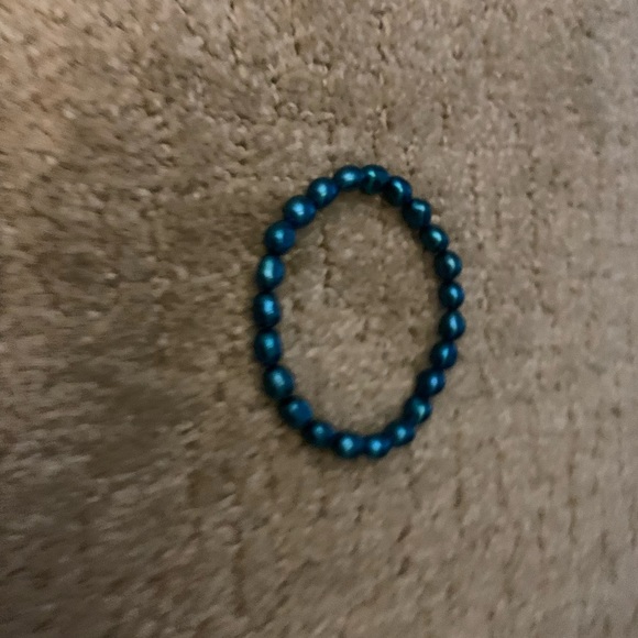 Honors Four  Piece Set - Picture 3 of 4